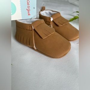 NWT Baby Classic Brown‎ Moccasins 3-6 Months